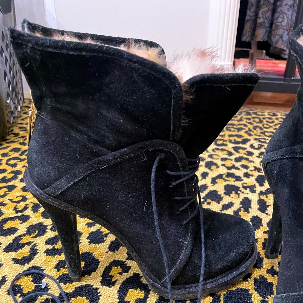 ELIZABETH AND JAMES FUR LINED HIGH HEEL BOOTS, size 7.5